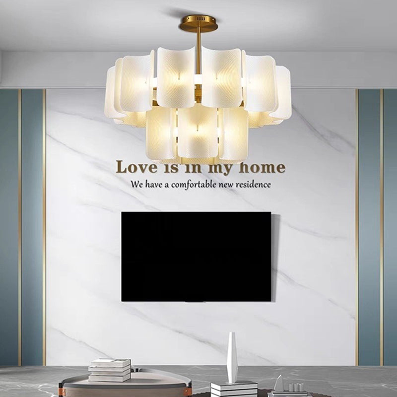 Traditioneller französischer runder Kupfer-Acryl-LED-Kronleuchter für das Wohnzimmer 