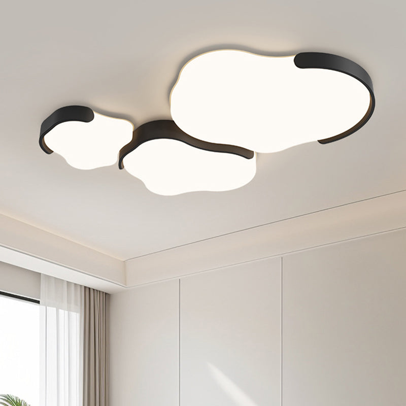 Minimalistische LED-Deckenleuchte in Wolkenform – 3-teiliges Design aus Acryl und Eisen für das Schlafzimmer 