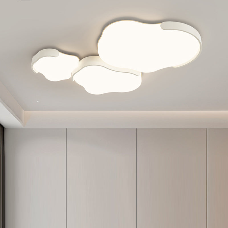 Minimalistische LED-Deckenleuchte in Wolkenform – 3-teiliges Design aus Acryl und Eisen für das Schlafzimmer 