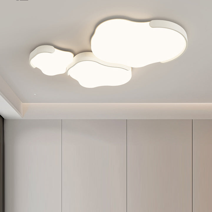 Minimalistische LED-Deckenleuchte in Wolkenform – 3-teiliges Design aus Acryl und Eisen für das Schlafzimmer 
