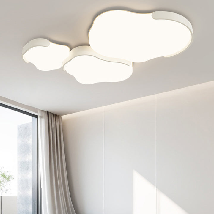 Minimalistische LED-Deckenleuchte in Wolkenform – 3-teiliges Design aus Acryl und Eisen für das Schlafzimmer 