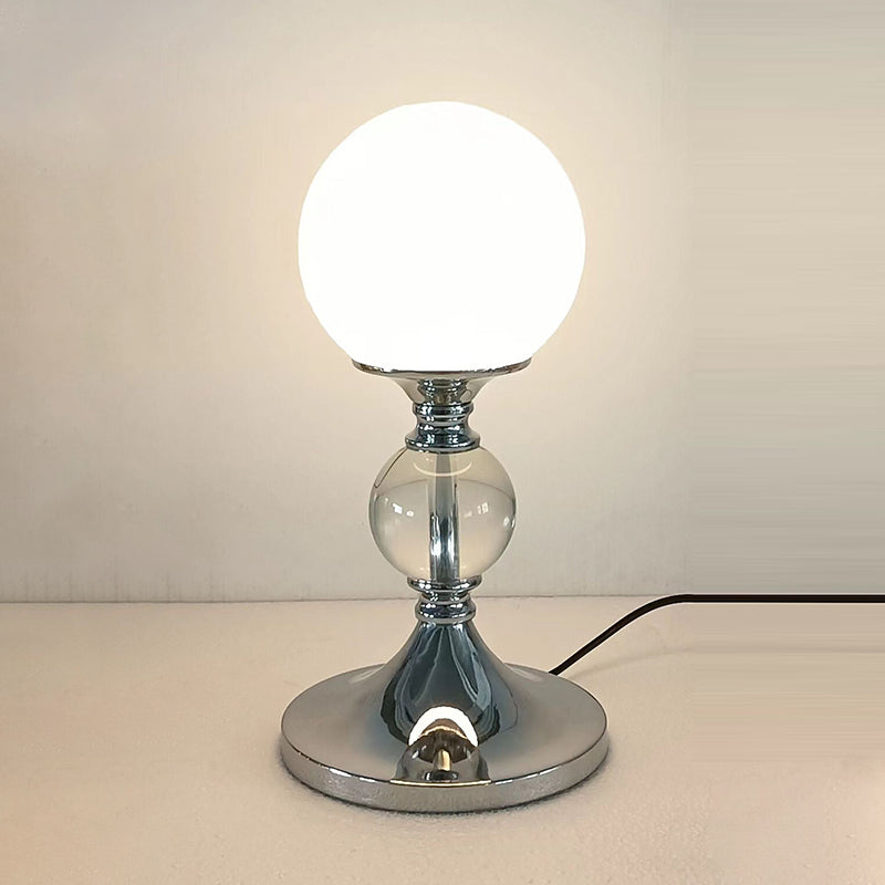 Zeitgenössische Mondglobus Tischlampe – 1-Licht Design aus Eisen, Kunststoff & Glas für das Schlafzimmer 