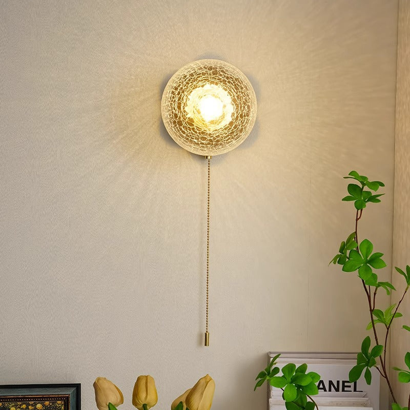 Traditionelle französische Kugel-Wandleuchte aus Eschenholz und Glas mit 1 Licht für das Schlafzimmer 