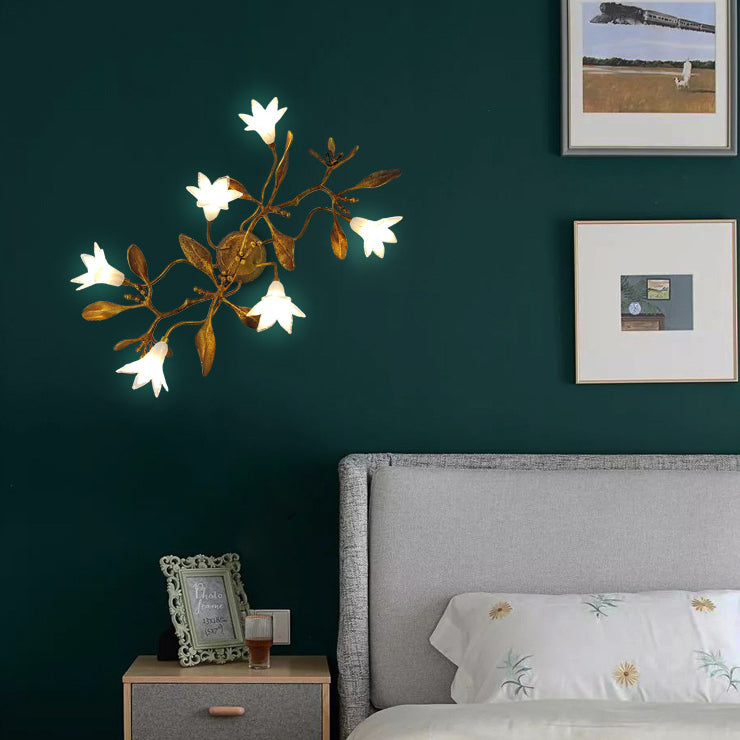 Applique murale fleurie créative contemporaine – Lampe en cuivre et cristal à 6 lumières pour salon 
