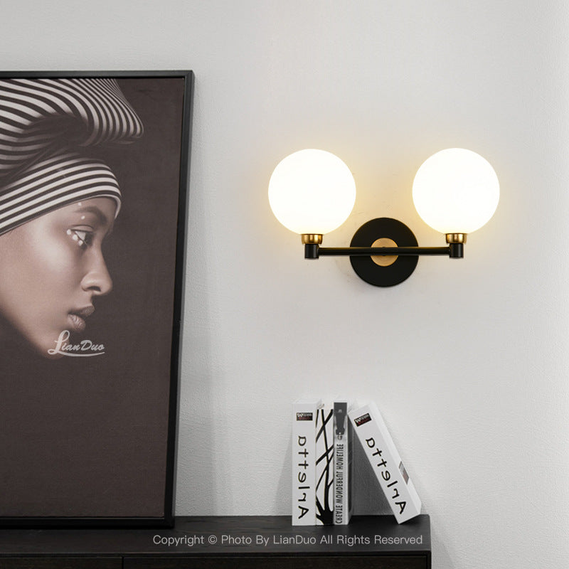 Applique murale minimaliste moderne – Lampe à globe en fer et verre à 2 lumières pour chambre 