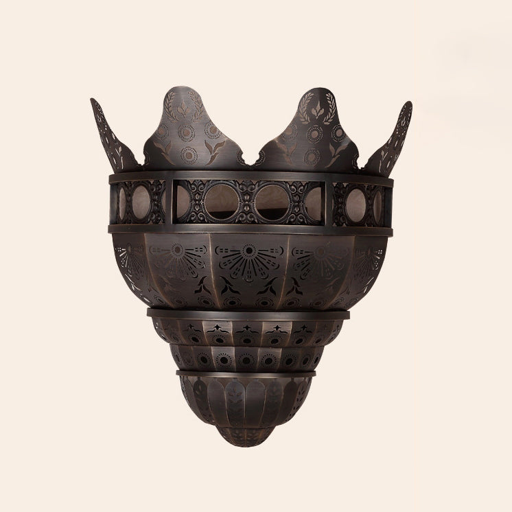 Medieval European Wall Sconce – 1-Light Brass Dome Lamp with Church-Inspired Texture for Hallway
