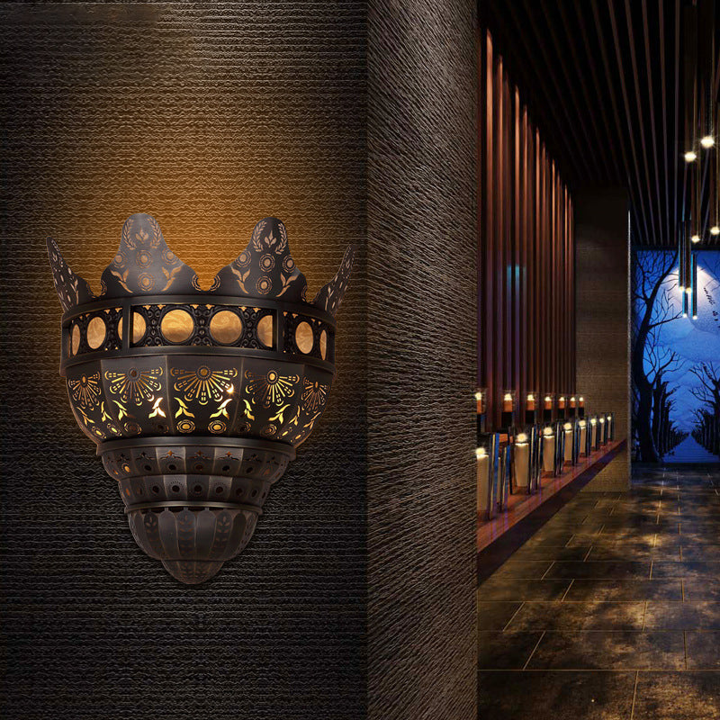 Medieval European Wall Sconce – 1-Light Brass Dome Lamp with Church-Inspired Texture for Hallway