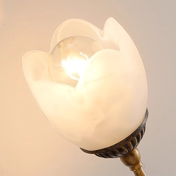 Traditionelle französische Blumen-Wandleuchte – 1/2-Licht Eisen- &amp; Glaslampe für das Wohnzimmer 