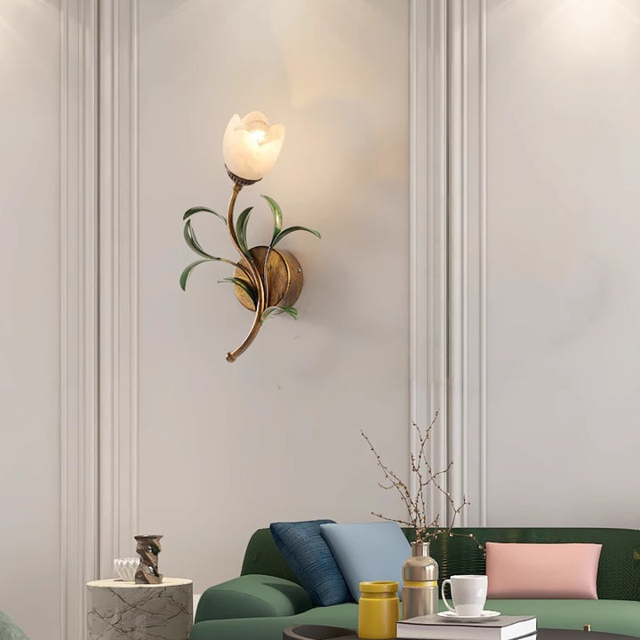 Traditionelle französische Blumen-Wandleuchte – 1/2-Licht Eisen- &amp; Glaslampe für das Wohnzimmer 