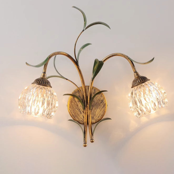 Traditionelle französische Blumen-Wandleuchte – 1/2-Licht Eisen- &amp; Glaslampe für das Wohnzimmer 