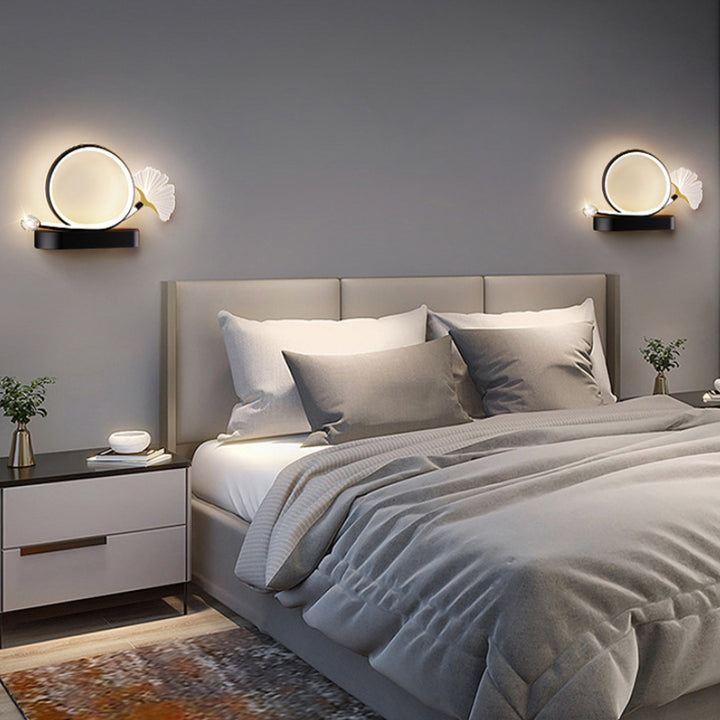 Applique murale créative contemporaine – Lampe LED Ginkgo Biloba en cercle en fer et acrylique pour chambre à coucher 