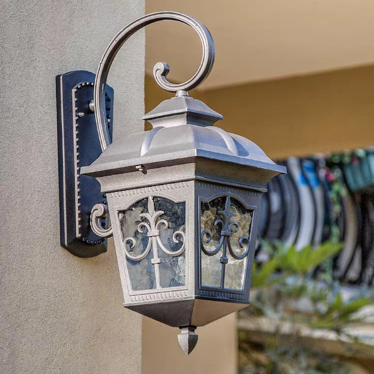 Traditionelle europäische wasserdichte quadratische Aluminium-Glas-Wandleuchte mit 1 Licht für die Außenveranda 
