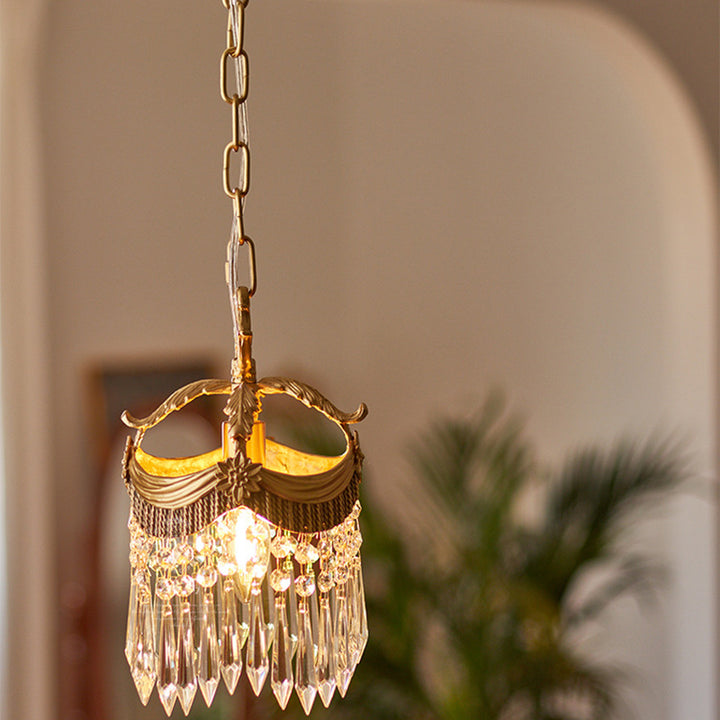Lustre suspendu traditionnel français en laiton et cristal à 1 lumière pour chambre 