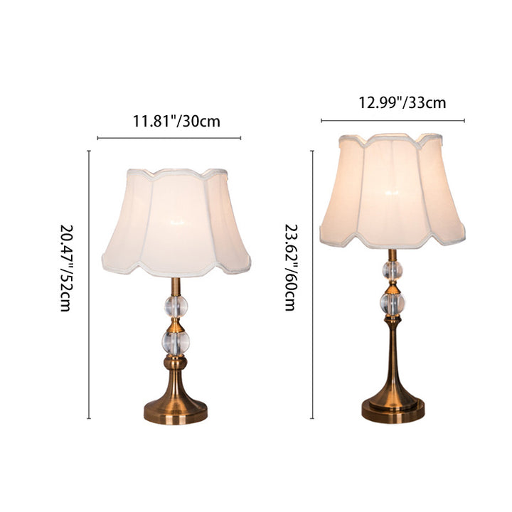 Traditionelle europäische Frustum-Kegel-Eisen-Kristall-Stoff 1-Licht Tischlampe für das Schlafzimmer 