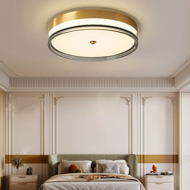 Zeitgenössische nordische runde Kupfer-Acryl-LED-Deckenleuchte für das Schlafzimmer 