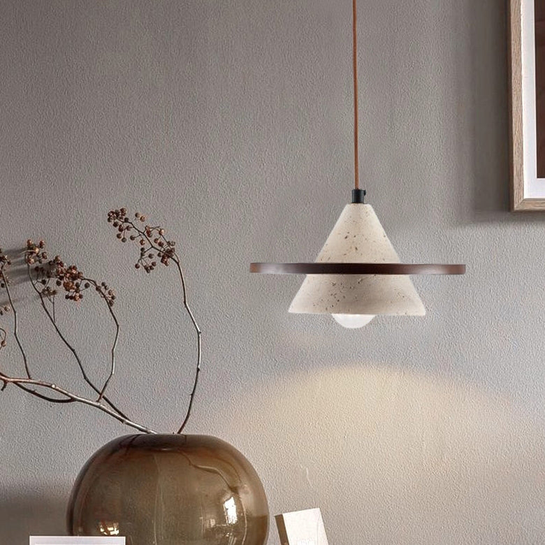 Traditionelle japanische Kegelgelbe Travertin-Walnuss 1-Licht Pendelleuchte für das Schlafzimmer 