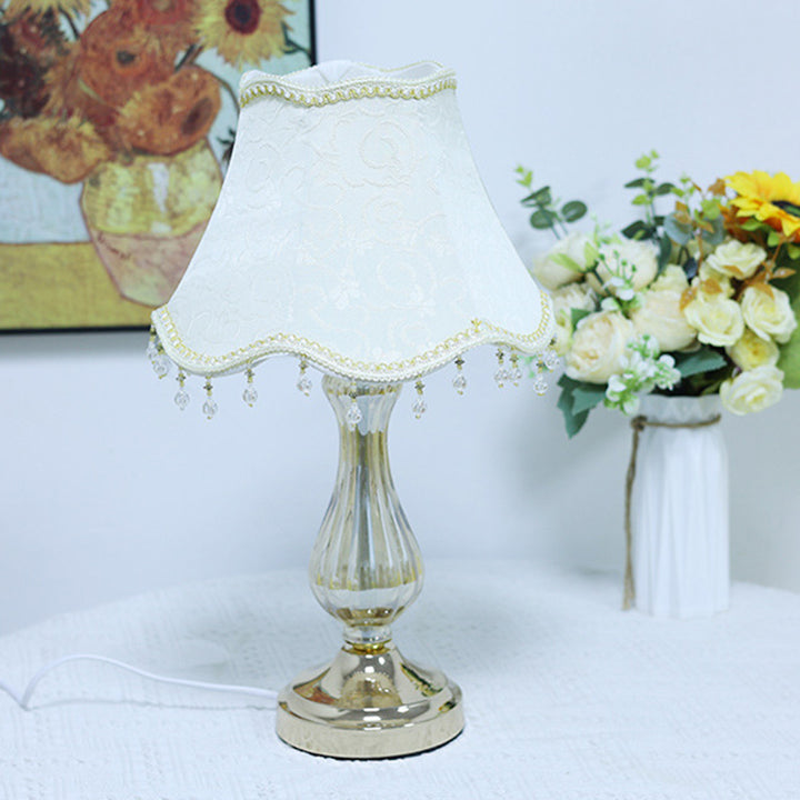 Lampe de table à 1 lumière en verre métallique en tissu cône tronqué européen traditionnel pour chambre 
