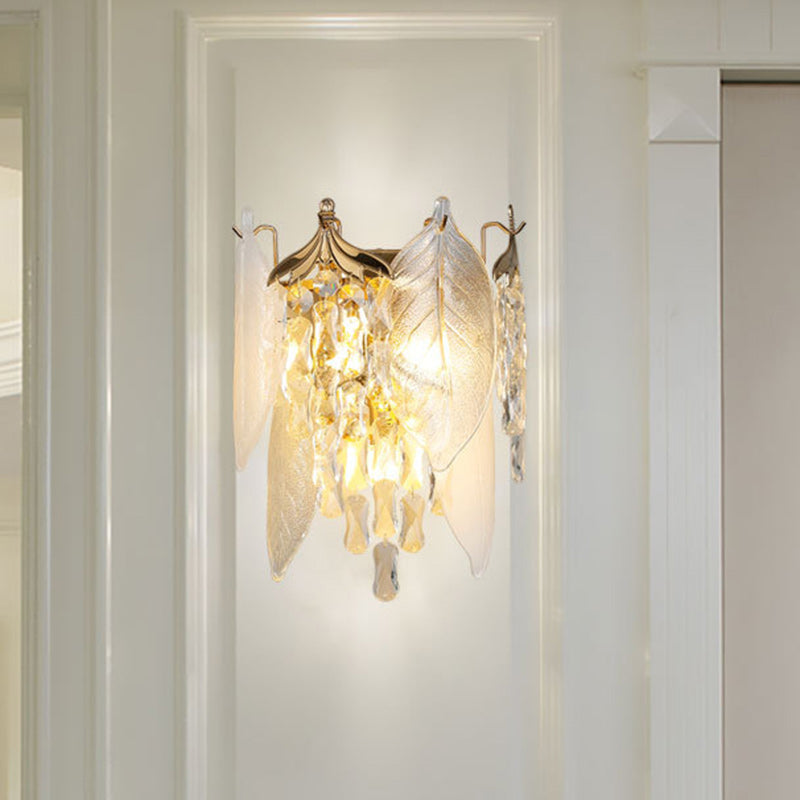 Traditionelle europäische Kegel Metall Glas Kristall 3-Licht Wandleuchte für Wohnzimmer 