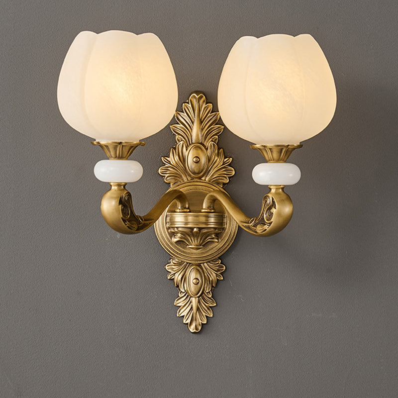 Applique murale traditionnelle européenne en cuivre avec verre à bourgeon 1/2 lumière pour salon 