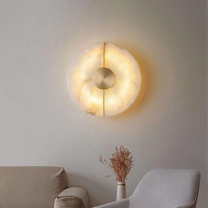 Zeitgenössische nordische runde Kupfer-Marmor-LED-Wandleuchte für das Schlafzimmer 
