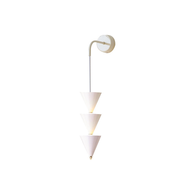 Applique murale LED en fer et acrylique créative contemporaine pour salon 