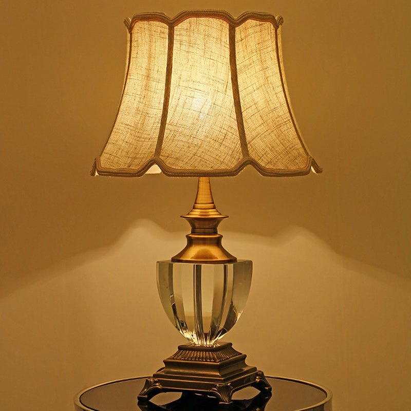 Lampe de Table Contemporaine en Métal Conique Nordique avec Cristal et Tissu à 1 Lumière pour Chambre 