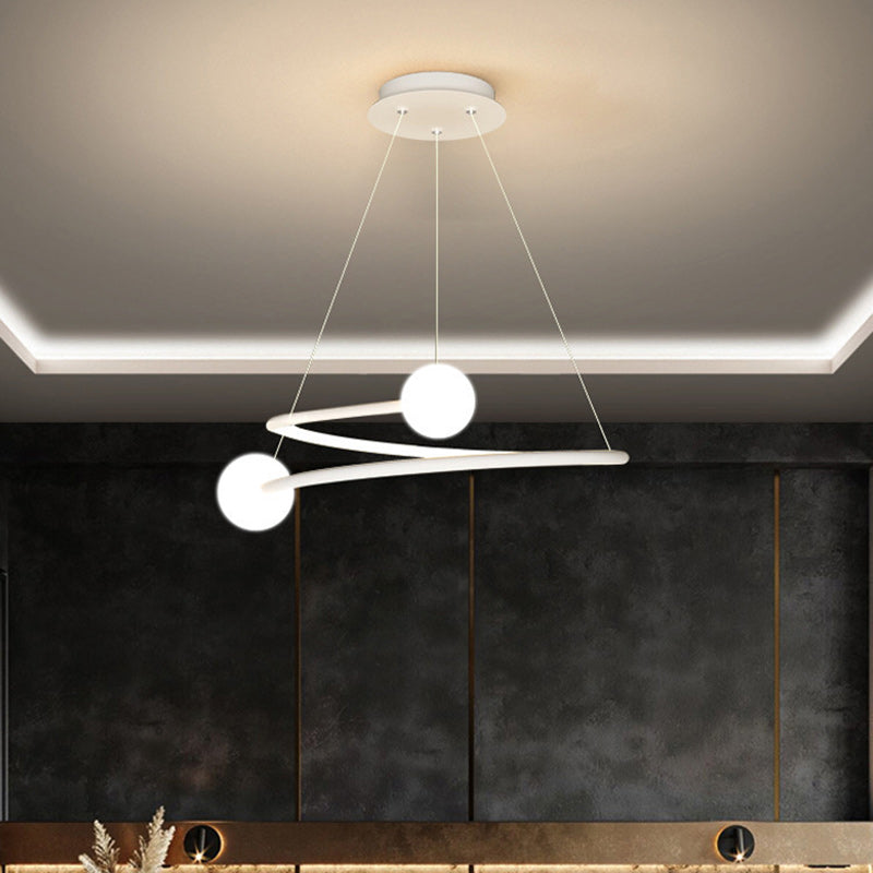 Plafonnier LED en acrylique et fer en forme de cercle de simplicité moderne pour salon 