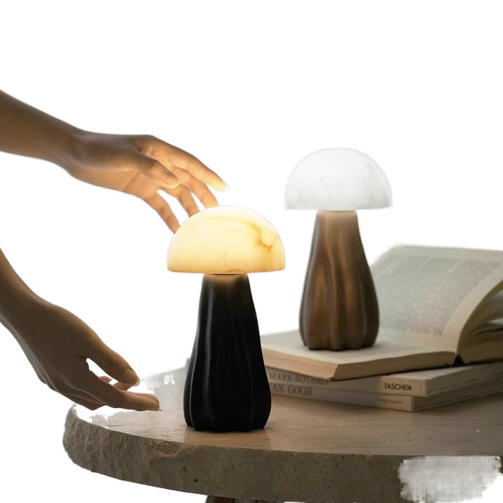 Zeitgenössische kreative Pilz-Marmor 1-Licht Tischlampe für das Schlafzimmer 