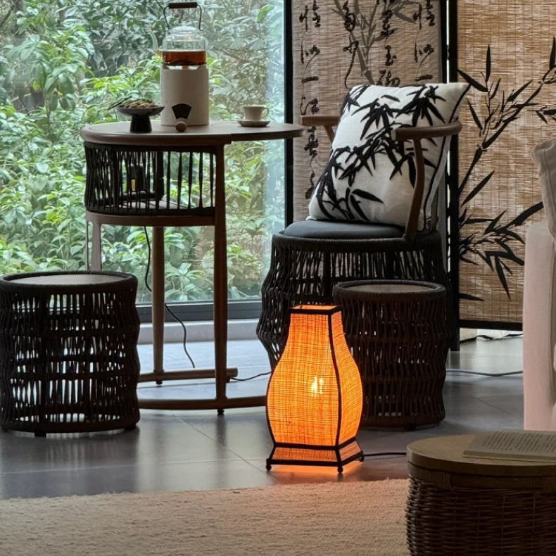 Lámpara de Mesa de 1 Luz con Pantalla de Tela Trapezoidal Tradicional China para Dormitorio 
