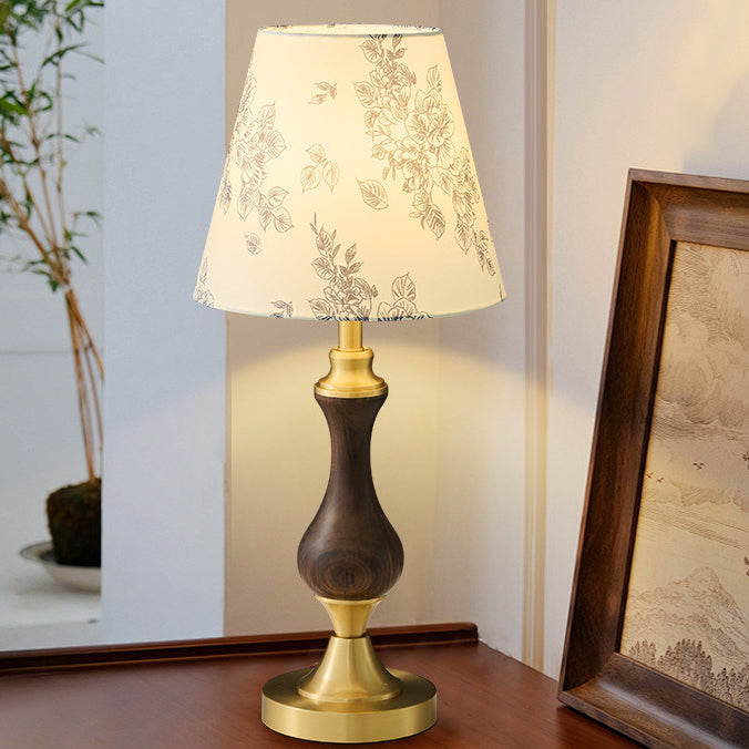 Moderne Mid-Century Frustum Kegel Kupfer Schwarz Walnuss Holz Stoff 1-Licht Tischlampe für das Schlafzimmer 