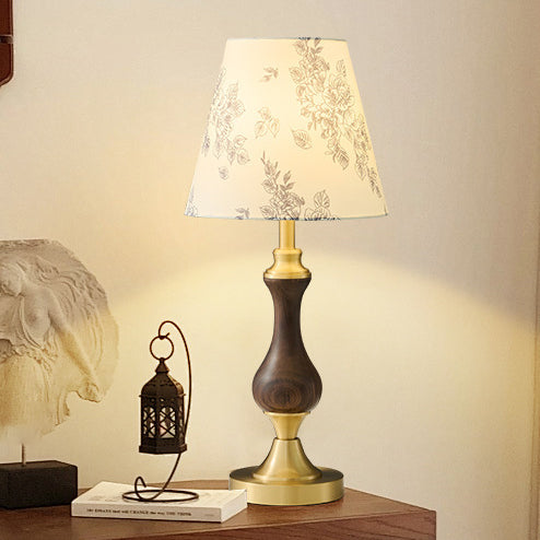 Moderne Mid-Century Frustum Kegel Kupfer Schwarz Walnuss Holz Stoff 1-Licht Tischlampe für das Schlafzimmer 