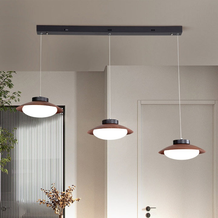 Lustre moderne minimaliste en dôme en fer PE LED pour salle à manger 