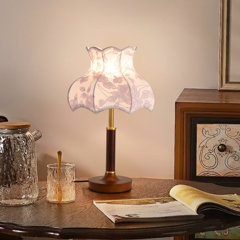 Lampe de table 1 lumière en métal, bois et tissu avec dôme traditionnel français pour chambre 