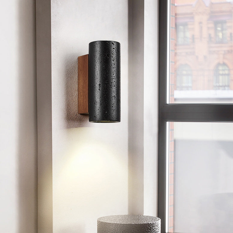 Moderner minimalistischer Zylinder aus schwarzem Travertin, Wandleuchte aus massivem Holz mit 1 Licht für das Wohnzimmer 