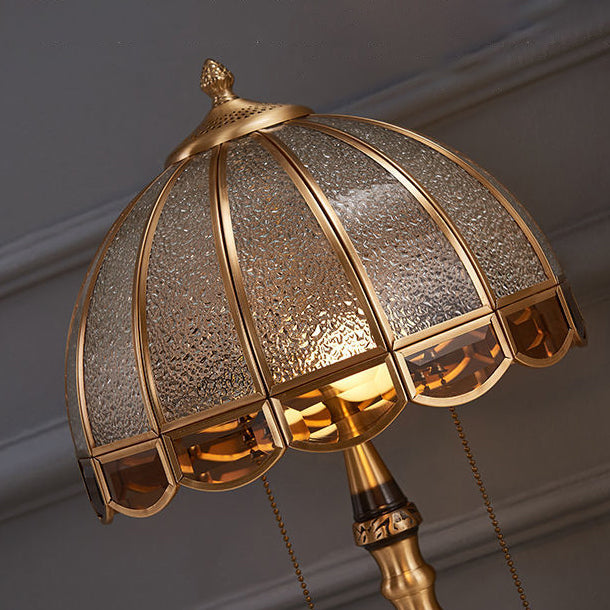 Lámpara de mesa de 2 luces de vidrio y cobre con cúpula europea tradicional para dormitorio 