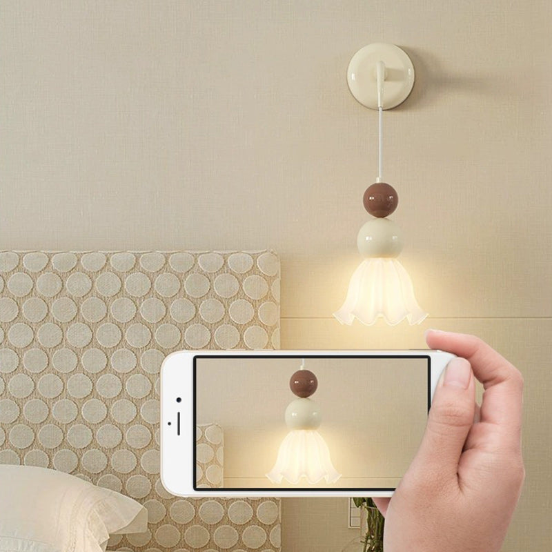 Moderne minimalistische Kugel Metall Glas 1-Licht Wandleuchte für das Schlafzimmer 