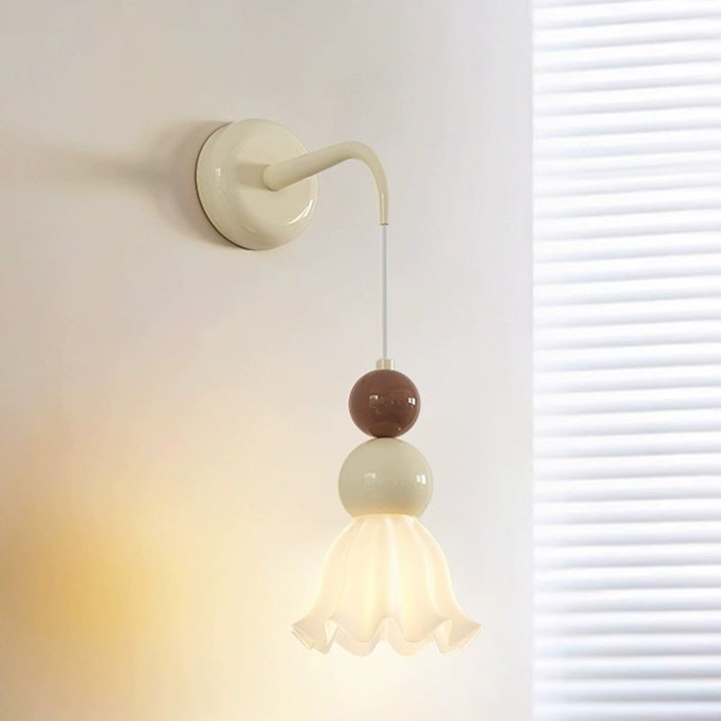 Moderne minimalistische Kugel Metall Glas 1-Licht Wandleuchte für das Schlafzimmer 