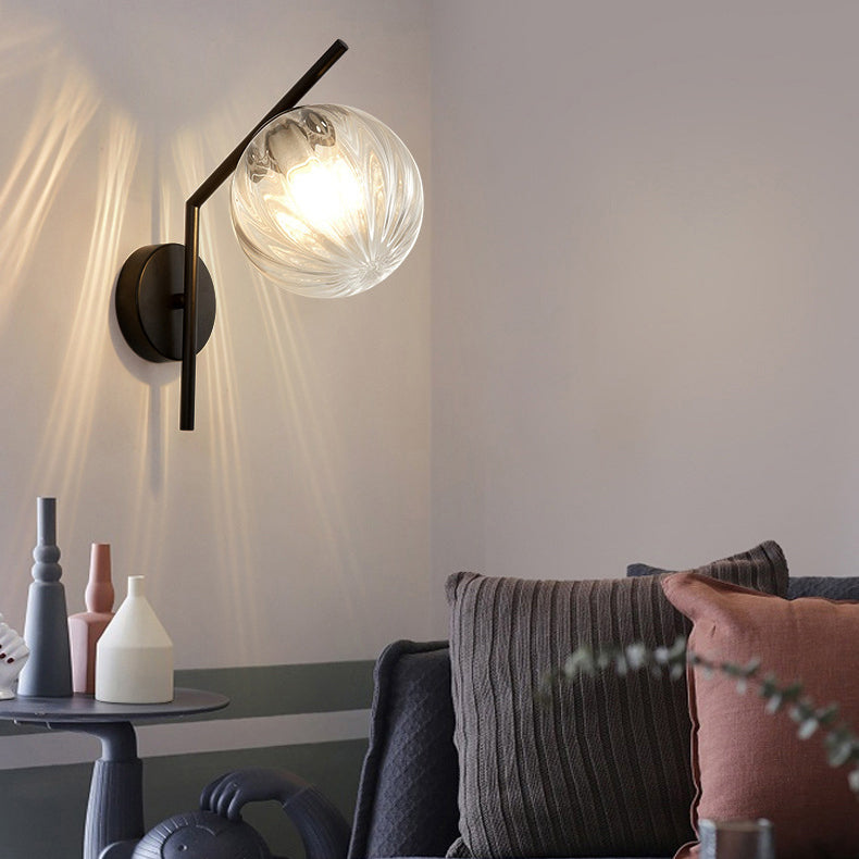 Lámpara Aplique de Pared de Hierro y Vidrio Esférico Tradicional Europeo de 1 Luz para Dormitorio 