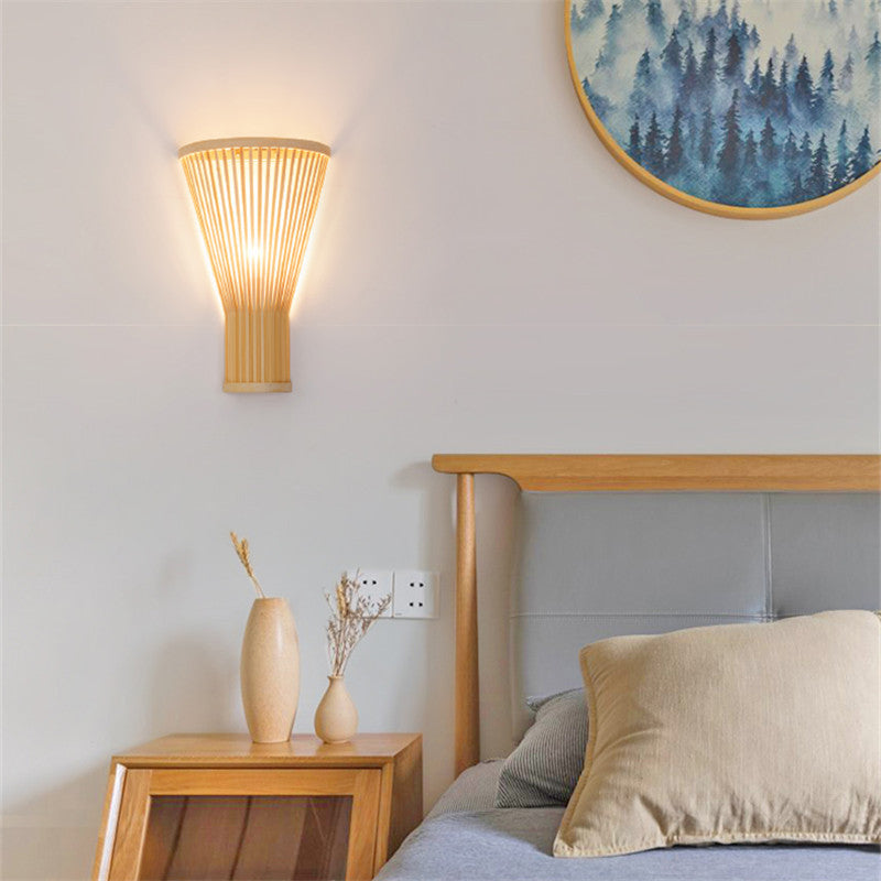 Applique murale en bambou trapézoïdal chinois traditionnel à 1 lumière pour chambre à coucher 