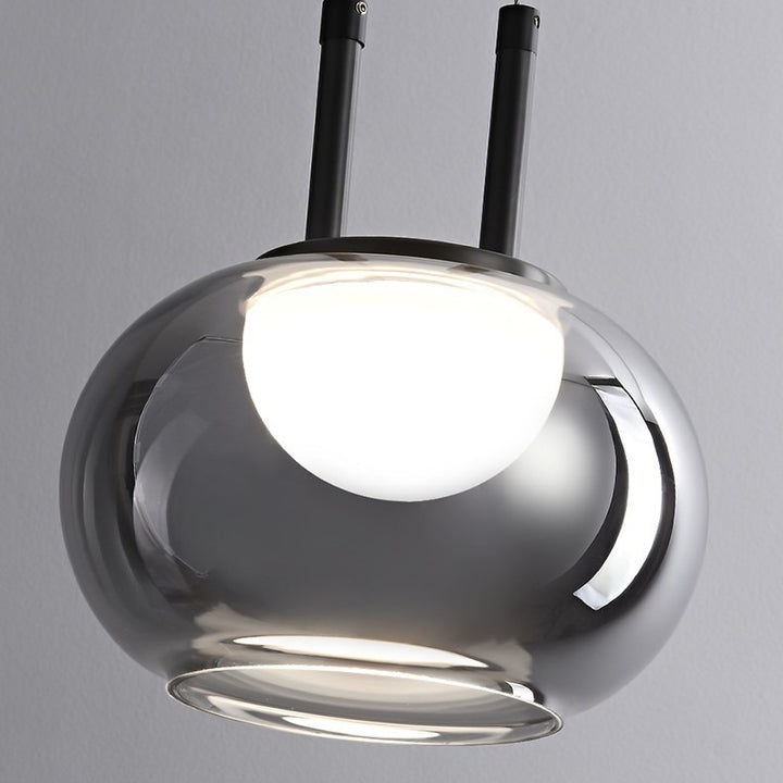 Lustre contemporain en verre et fer scandinave avec LED pour îlot lumineux dans le salon 