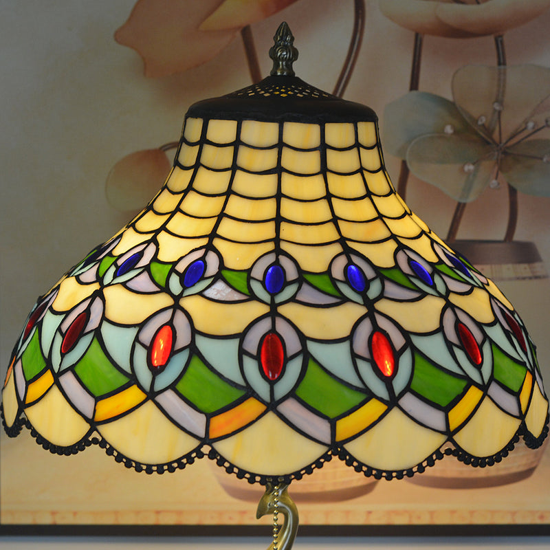 Traditional Tiffany Peacock Dome Copper Glass 1-Light Table Lamp For Bedroom