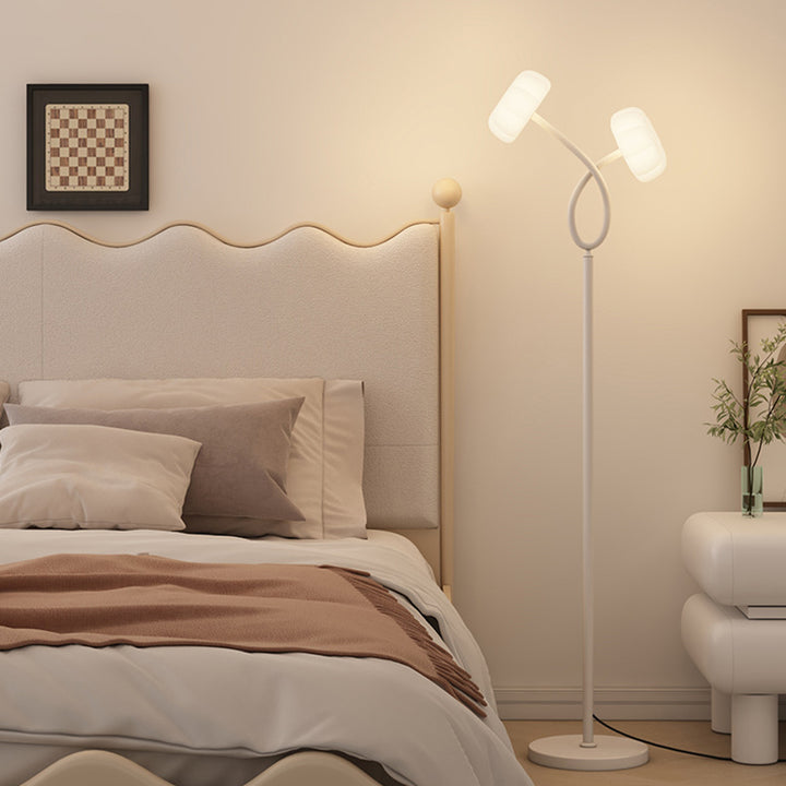 Zeitgenössische skandinavische Blumen Eisen Kunststoff LED Stehlampe für das Wohnzimmer 