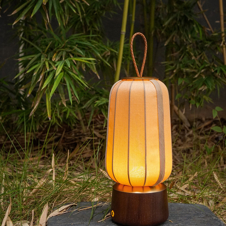 Lampe de table LED en bois massif et tissu avec lanterne chinoise traditionnelle pour chambre 