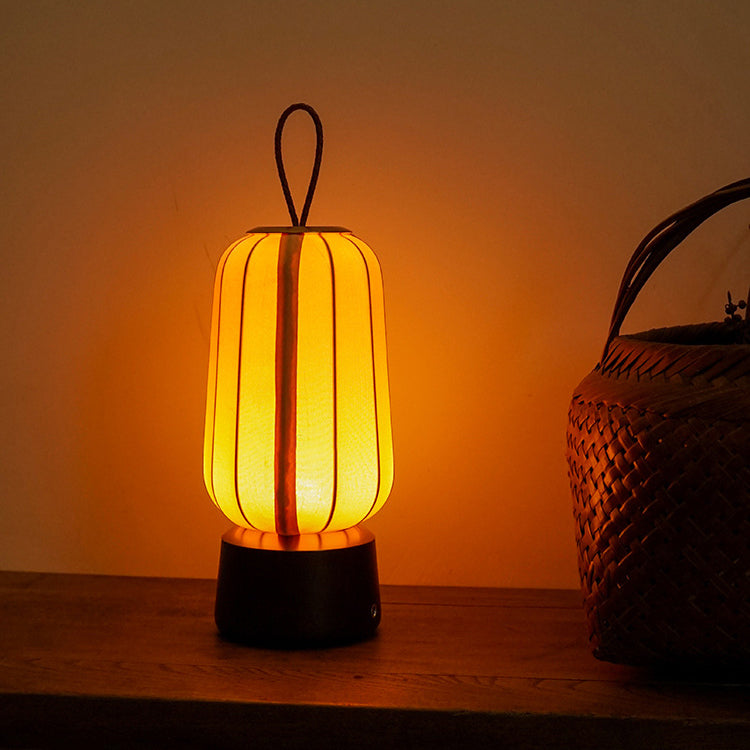 Lampe de table LED en bois massif et tissu avec lanterne chinoise traditionnelle pour chambre 