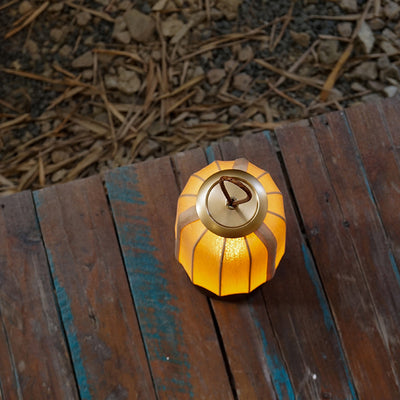 Lampe de table LED en bois massif et tissu avec lanterne chinoise traditionnelle pour chambre 