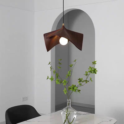 Modern Luxury Twisted Iron Resin 1-Light Pendant Light For Living Room