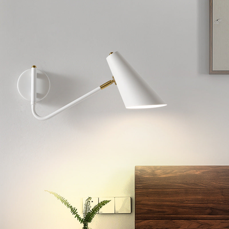 Zeitgenössische Küstenkegel Metall 1-Licht Wandleuchte für Schlafzimmer 