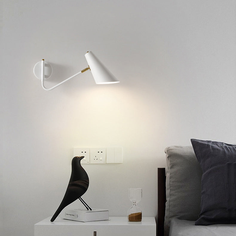 Zeitgenössische Küstenkegel Metall 1-Licht Wandleuchte für Schlafzimmer 