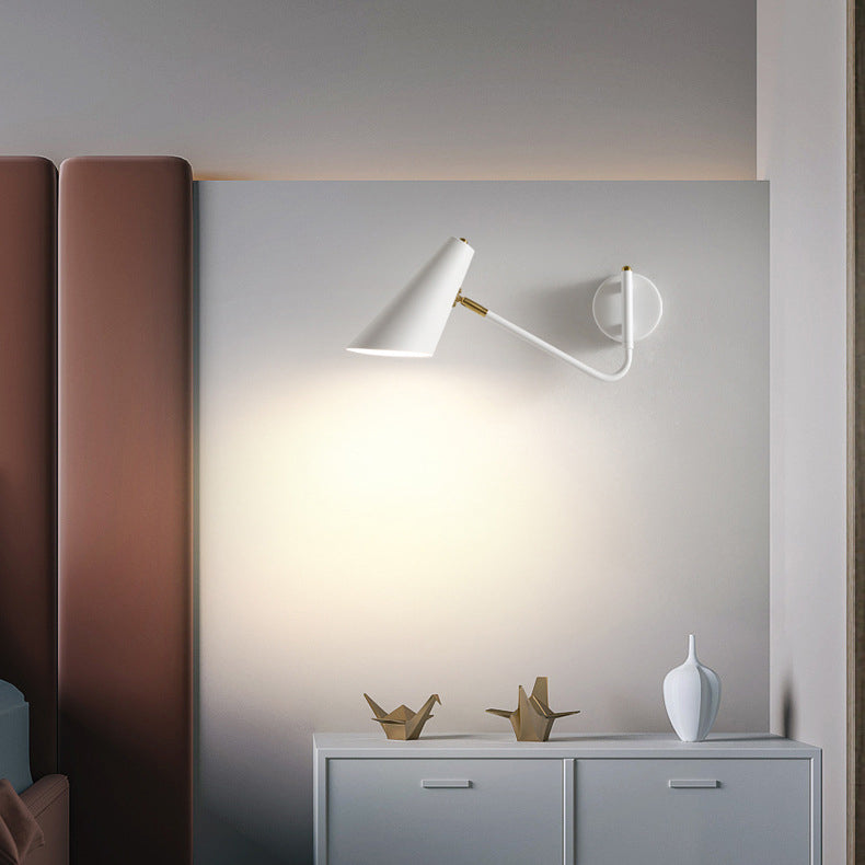 Zeitgenössische Küstenkegel Metall 1-Licht Wandleuchte für Schlafzimmer 
