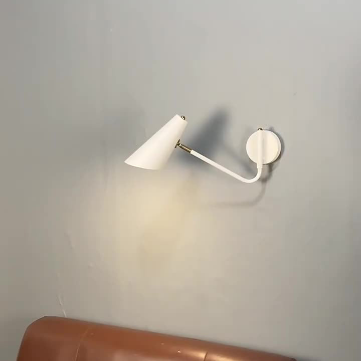 Zeitgenössische Küstenkegel Metall 1-Licht Wandleuchte für Schlafzimmer 